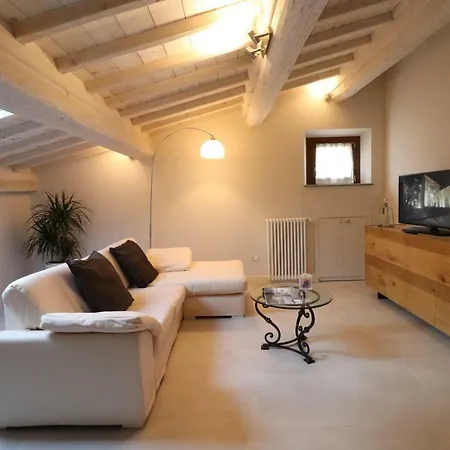 Borgo Di Cellaia With Pool & Aparthotel Dicomano