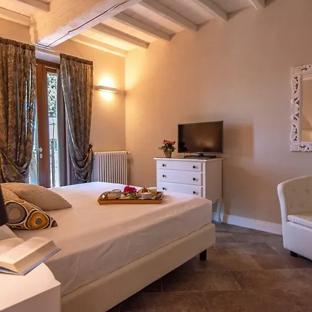 Borgo Di Cellaia With Pool & Aparthotel 4*
