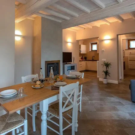 Borgo Di Cellaia With Pool & Aparthotel Dicomano