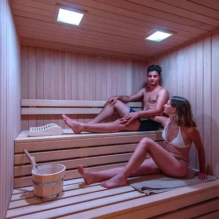 Aparthotel Borgo Di Cellaia & *