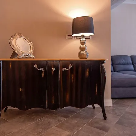 Borgo Di Cellaia & Aparthotel