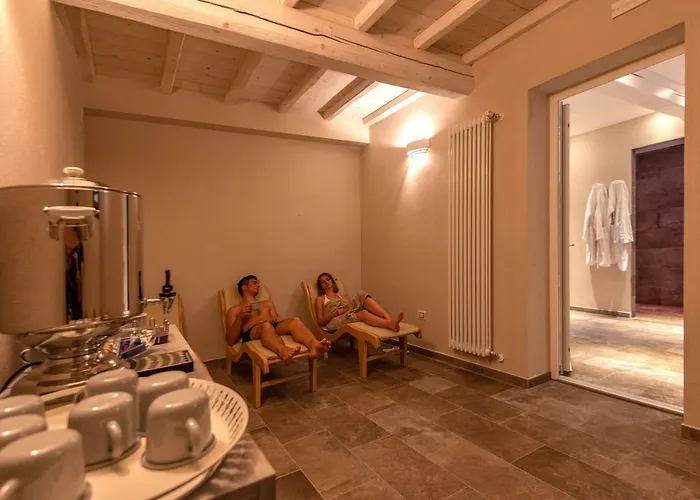 Borgo Di Cellaia With Pool & 4* Dicomano
